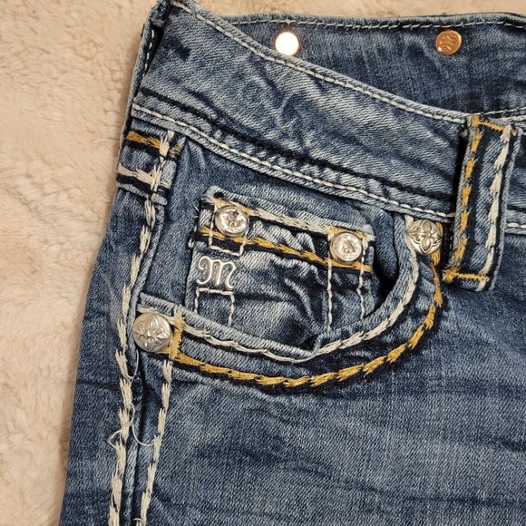 Miss Me Signature Cuffed Capri Jeans Size: 25 - Picture 2 of 13